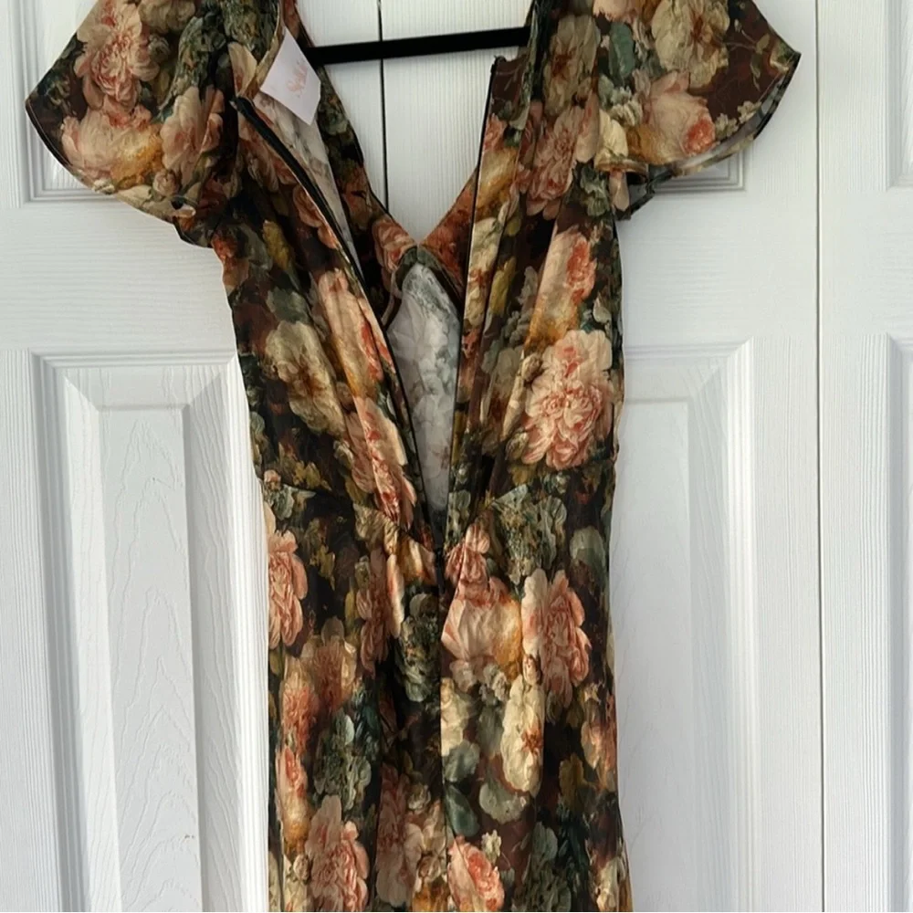 Selkie Floral Dress in Cottage Cravings size XS flutter sleeve 100% silk - Picture 7 of 8